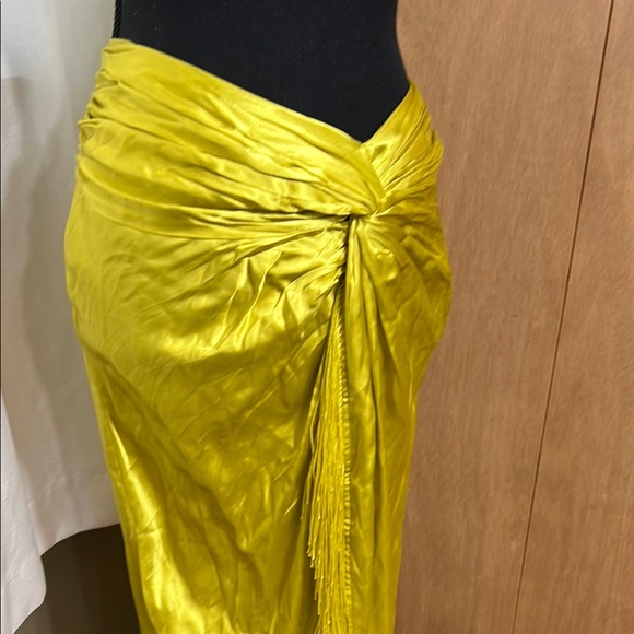 H&M Yellow Fringe Skirt - Picture 3 of 6